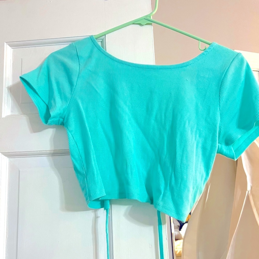 Tshirt crop top